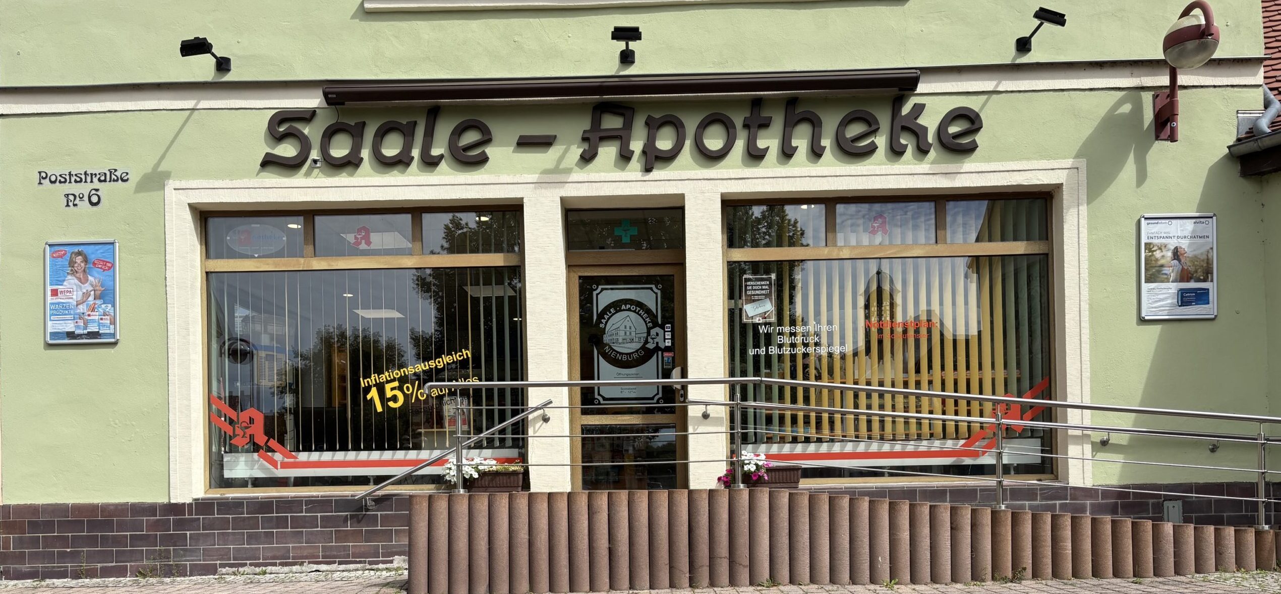 Herzlich Willkommen in Ihrer Saale-Apotheke!